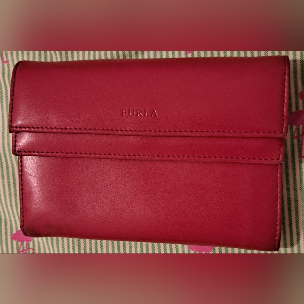 Vintage Furla Red Patent Leather Duo Flap Trifold Wallet Billfold w/ Many Slots